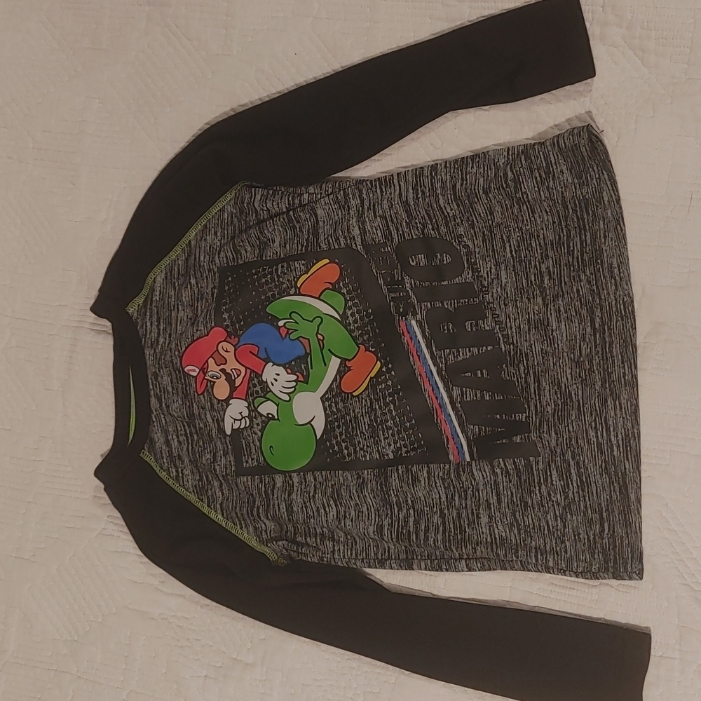 Mario long sleeve active shirt